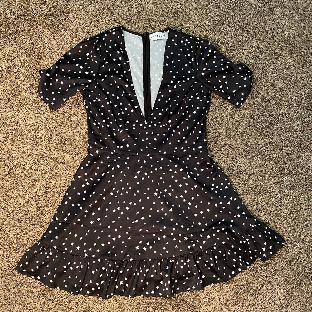 Size medium princess polly dress